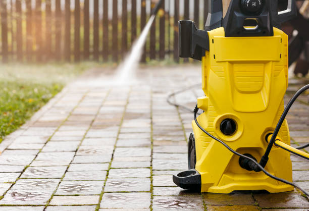 Best Roof Washing  in Schenectady, NY